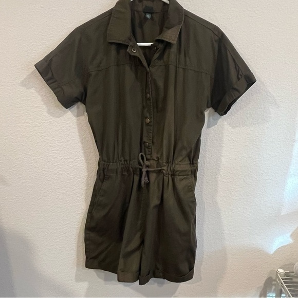 Wild Fable size small olive army green snap up drawstring romper - Picture 1 of 10